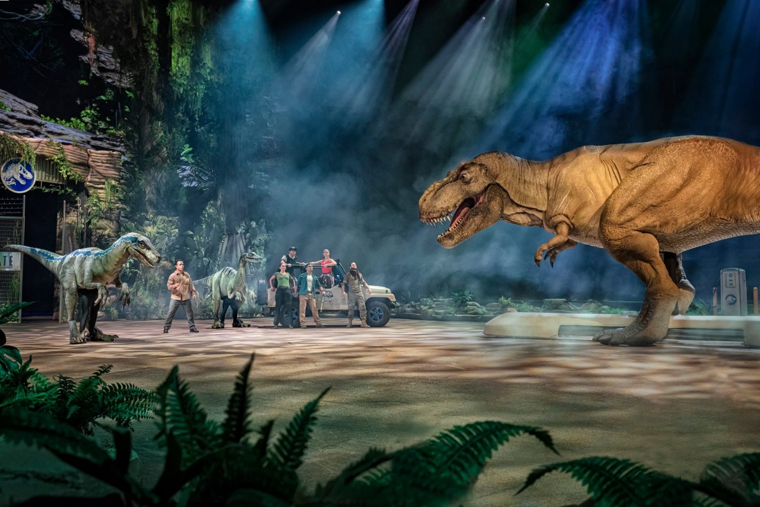 what is jurassic world live tour 2022