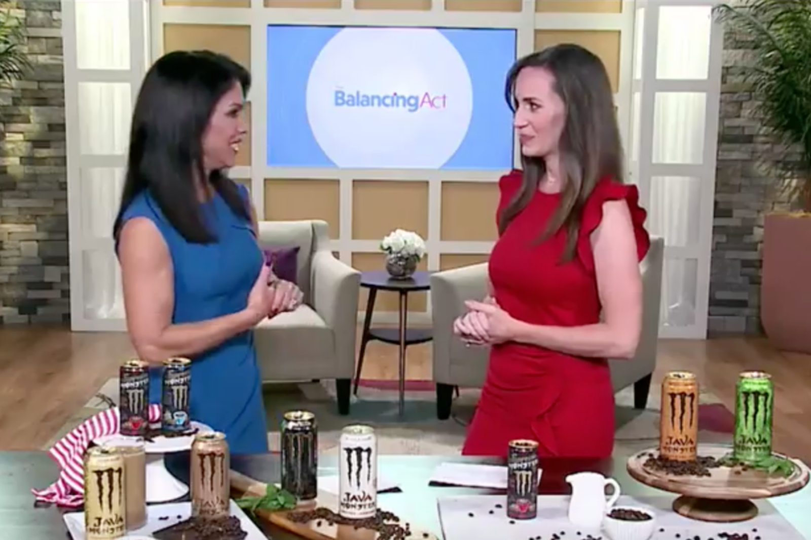 7TipsonWhattoWearforaTVInterviewontv • Christina All Day