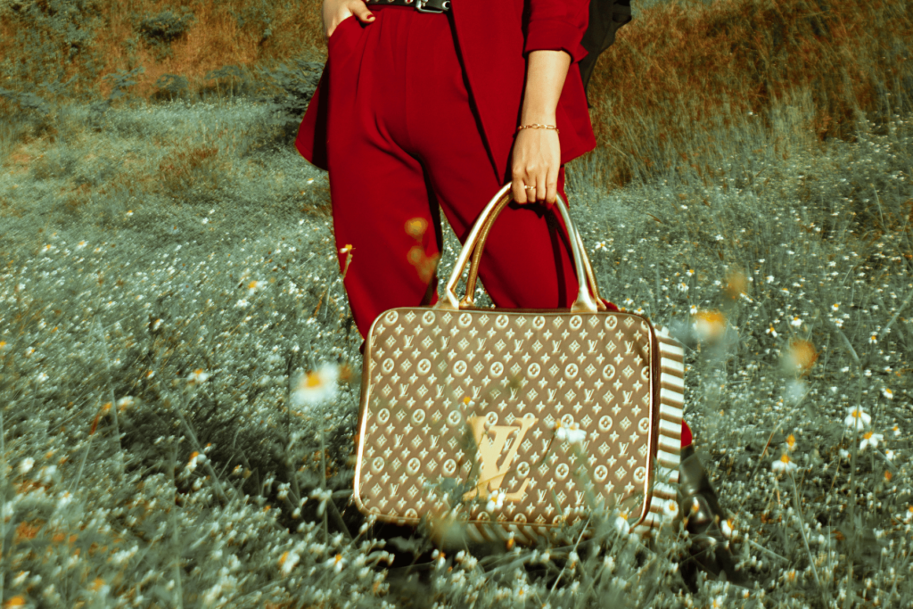 How to Spot a Fake a Louis Vuitton Bag
