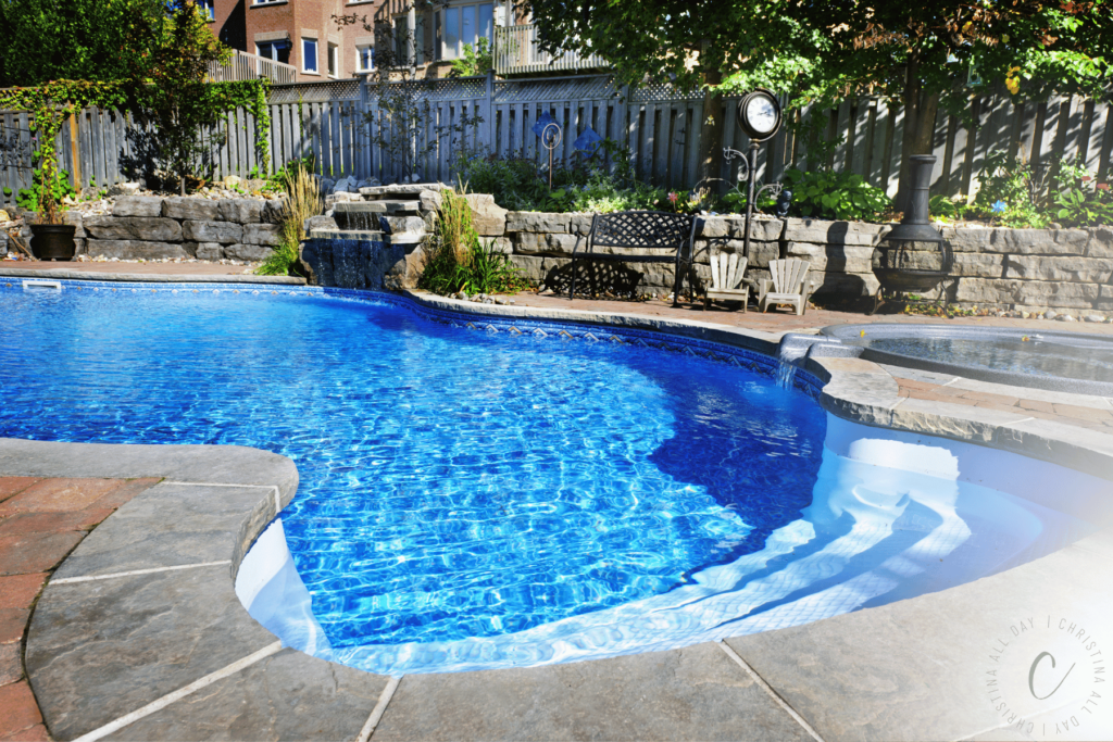 Pool Pros and Cons: Salt Water vs Chlorine vs Ozone Pools